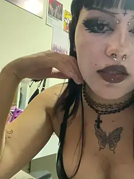 Snapshot of belletotosa chatting on 03-23-25, 03:43 belletotosa online show from 03-23-25, 03:43