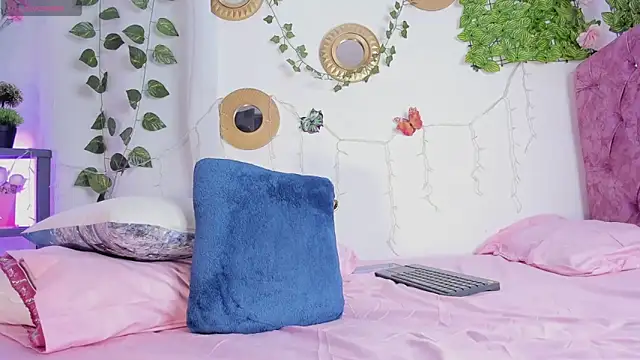 serena jeyms online show from 03-19-26, 01:49