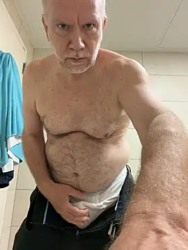 FLSexyGuy online show from 05-06-26, 01:04