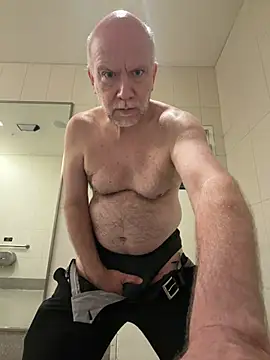 FLSexyGuy online show from 05-07-26, 01:25