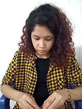 Snapshot of Caccau_scorpion chatting on 02-20-25, 11:32 Caccau scorpion online show from 02-20-25, 11:32