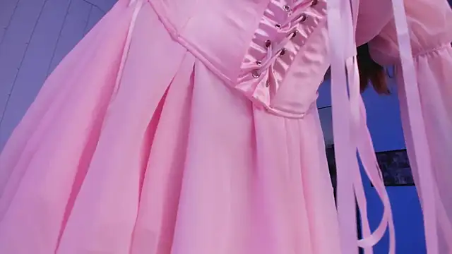 bonnie wright online show from 01-29-25, 07:32