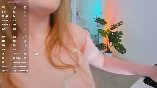 bonnie wright online show from 01-23-25, 07:51