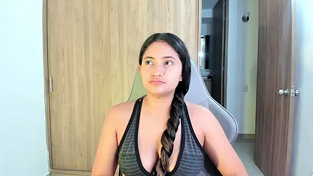 Isa squirt1 online show from 03-05-26, 03:47