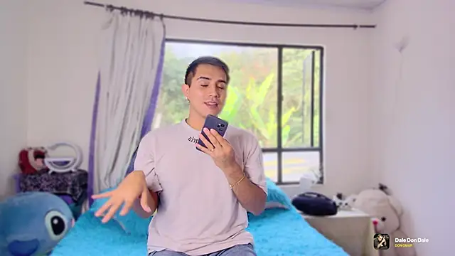 Chris Maddox online show from 12-19-25, 09:28