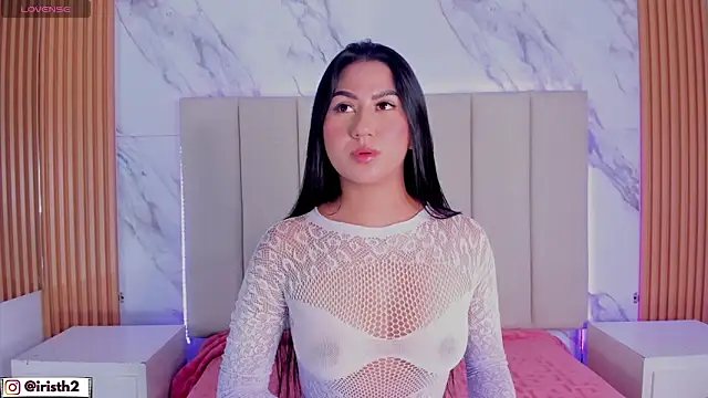 Iris Thompson  online show from 12-14-25, 10:04