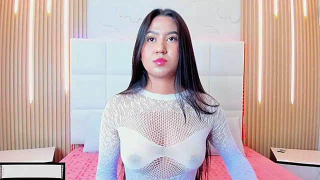 Iris Thompson  online show from 11-06-25, 12:47