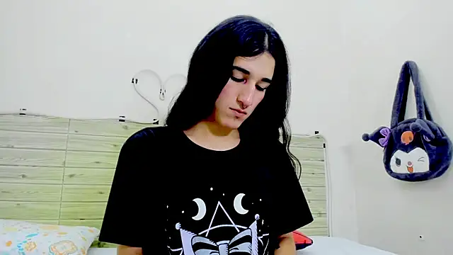 Evil Queen13 online show from 11-25-25, 07:36