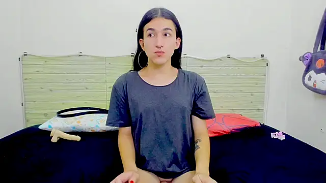 Evil Queen13 online show from 01-08-26, 08:04