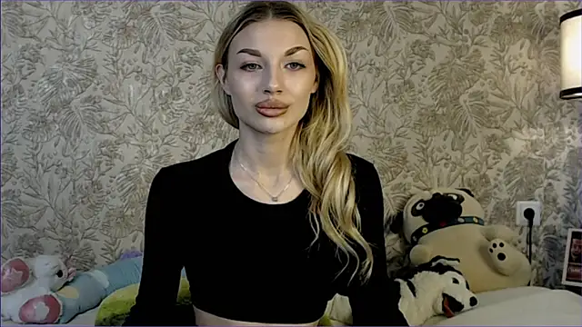 Ella Milla online show from 11-02-25, 09:47