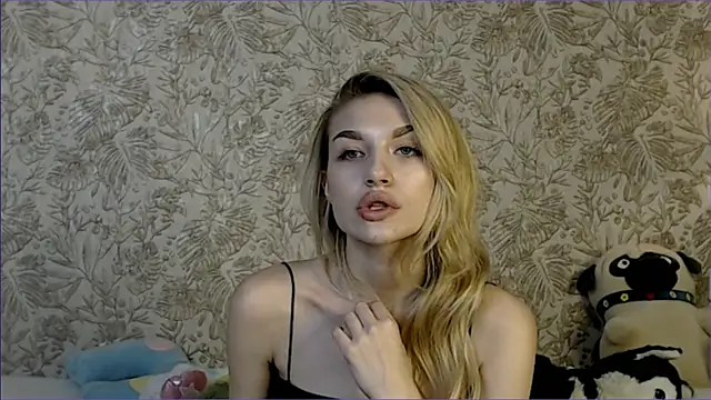 Ella Milla online show from 10-28-25, 09:25