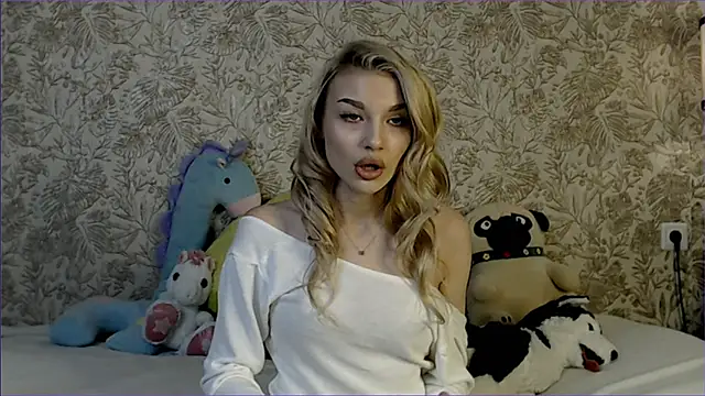 Ella Milla online show from 11-13-25, 10:19