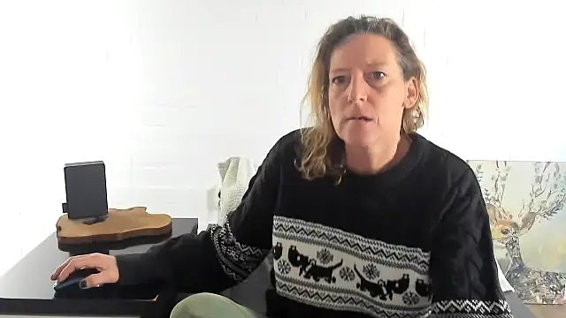 MendiPetite online show from 01-14-26, 09:46