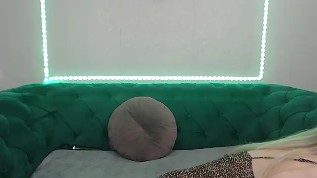 IvanaCharm online show from 02-28-26, 04:34