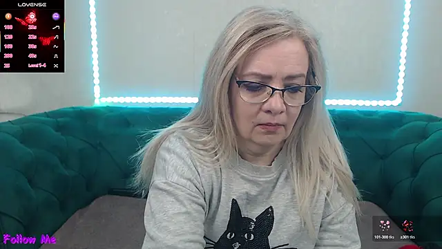 IvanaCharm online show from 04-25-26, 03:42