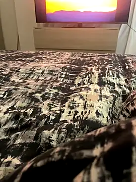 Snapshot of luna_14 chatting on 10-04-25, 01:45 luna 14 online show from 10-04-25, 01:45