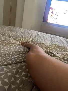 Snapshot of luna_14 chatting on 11-15-25, 01:37 luna 14 online show from 11-15-25, 01:37