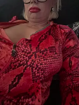 Snapshot of luna_14 chatting on 10-03-25, 06:48 luna 14 online show from 10-03-25, 06:48