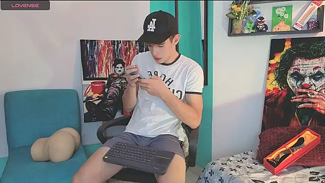 flowers18 online show from 04-13-26, 10:25