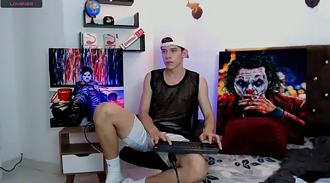 flowers18 online show from 03-16-25, 12:34