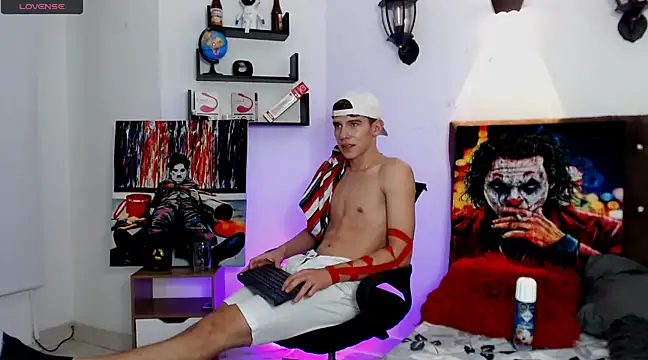 flowers18 online show from 03-08-25, 02:01