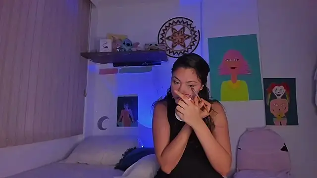 azumi cutiepie  online show from 03-22-25, 09:21