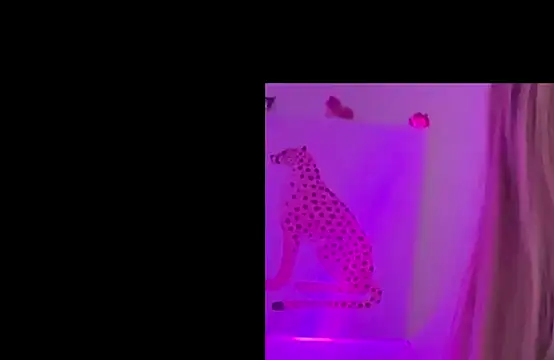 Snapshot of pinkie_piexx chatting on 09-23-25, 08:38 pinkie piexx online show from 09-23-25, 08:38