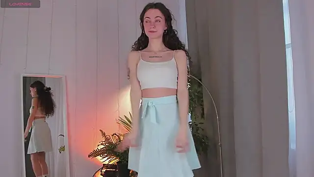 Curly Moon online show from 04-03-26, 07:04