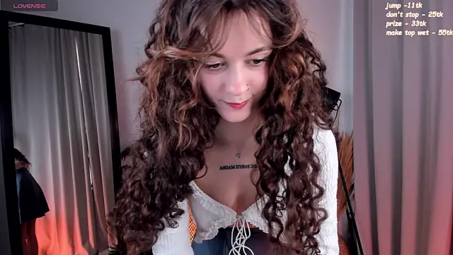 Curly Moon online show from 04-21-26, 01:39