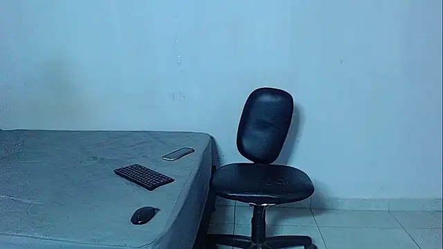 Snapshot of mikecoper_23 chatting on 03-28-26, 02:12 mikecoper 23 online show from 03-28-26, 02:12