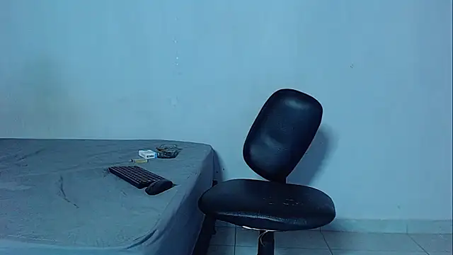 mikecoper 23 online show from 12-20-25, 02:03