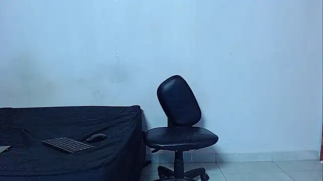 mikecoper 23 online show from 05-18-26, 01:38