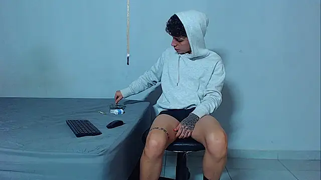 mikecoper 23 online show from 12-19-25, 01:57