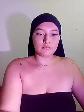 Celeste camila18 online show from 10-04-25, 08:10