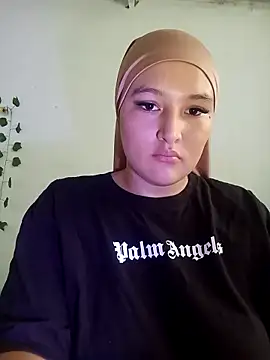 Celeste camila18 online show from 10-25-25, 07:36