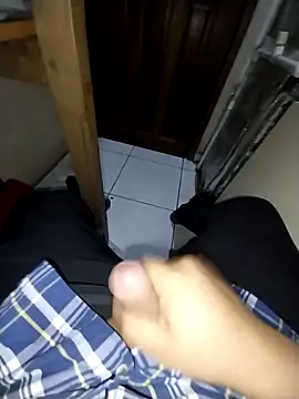 Snapshot of Whiper2024 chatting on 09-16-25, 06:31 Whiper2024 online show from 09-16-25, 06:31