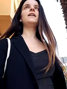 Snapshot of RaonXO chatting on 01-19-25, 11:01 RaonXO online show from 01-19-25, 11:01