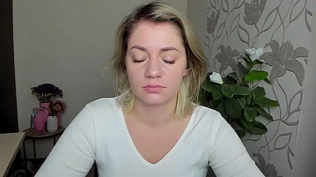 MariaSttone online show from 10-06-25, 09:32