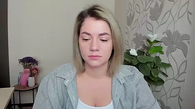 MariaSttone online show from 09-29-25, 07:37