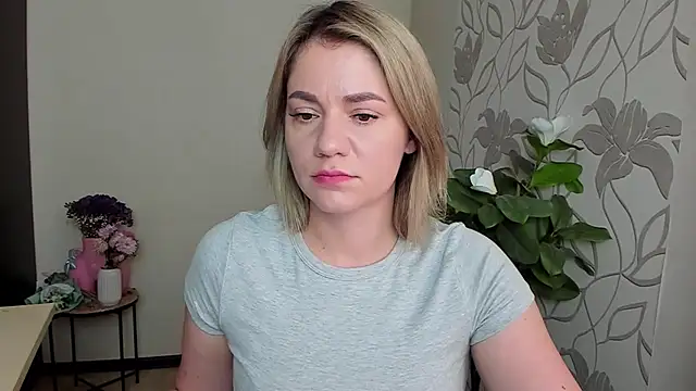 MariaSttone online show from 09-14-25, 01:00