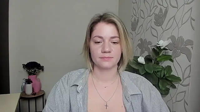 MariaSttone online show from 03-11-25, 05:57