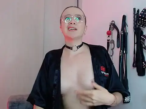 Snapshot of Alisson_Beckett chatting on 11-21-25, 04:28 Alisson Beckett online show from 11-21-25, 04:28