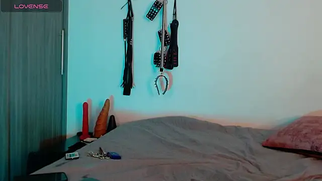 Snapshot of Alisson_Beckett chatting on 03-21-25, 07:02 Alisson Beckett online show from 03-21-25, 07:02