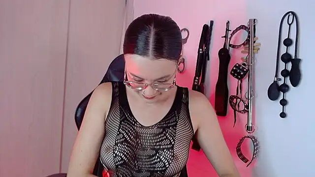 Snapshot of Alisson_Beckett chatting on 09-11-25, 07:03 Alisson Beckett online show from 09-11-25, 07:03