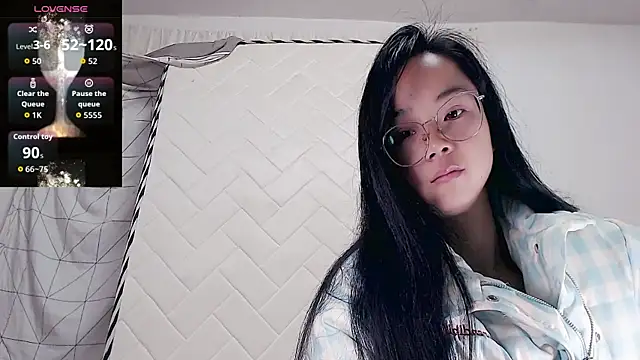 Snapshot of baoer-558 chatting on 11-08-25, 02:15 baoer-558 online show from 11-08-25, 02:15