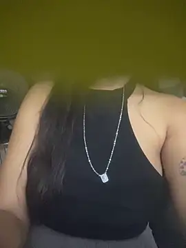 Snapshot of aylanaa chatting on 04-04-26, 04:19 aylanaa online show from 04-04-26, 04:19