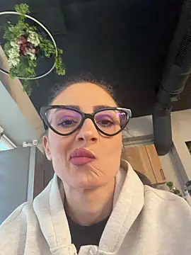 Snapshot of FeetVibe chatting on 02-25-26, 06:35 FeetVibe online show from 02-25-26, 06:35