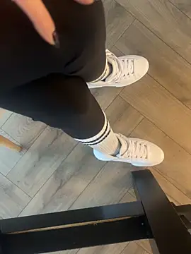 FeetVibe online show from 10-20-25, 06:04