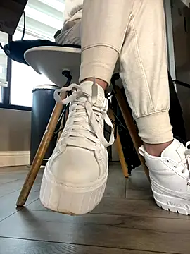 FeetVibe online show from 11-14-25, 08:18