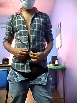 Snapshot of Tamilandteluguboy14 chatting on 01-25-25, 09:26 Tamilandteluguboy14 online show from 01-25-25, 09:26